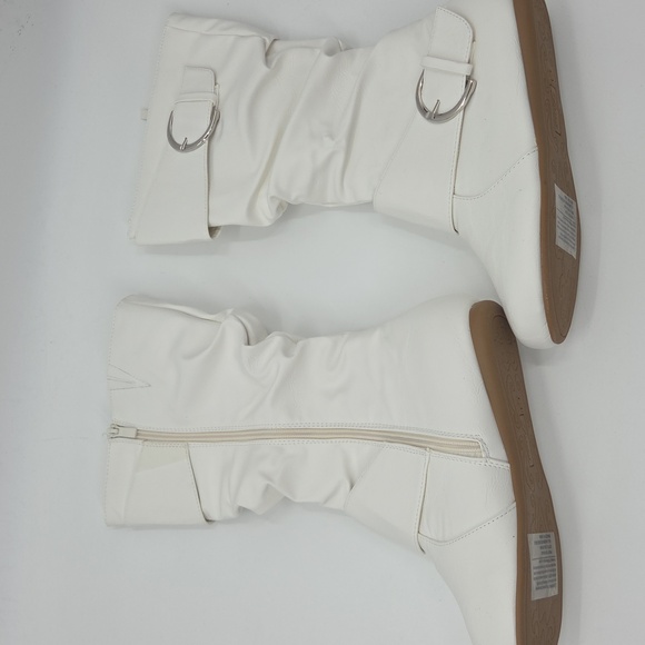 Elegant White Buckle Slouchy Boots - Picture 7 of 16